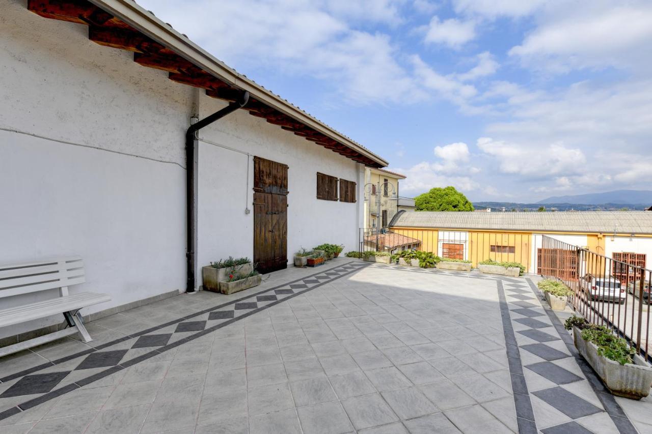 Appartamento In Piazza Moniga del Garda Extérieur photo